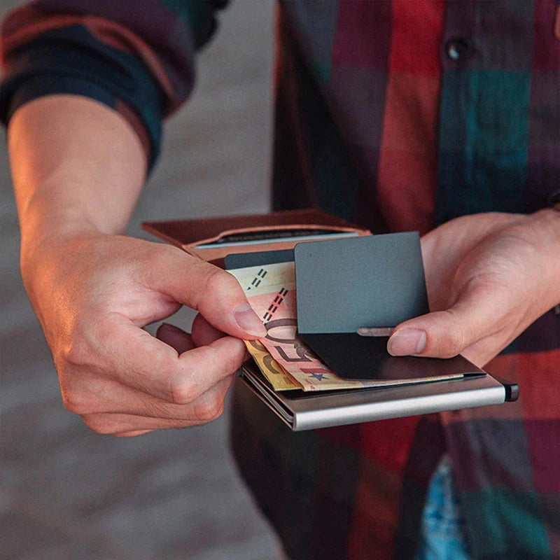RFID zaštićeni novčanik